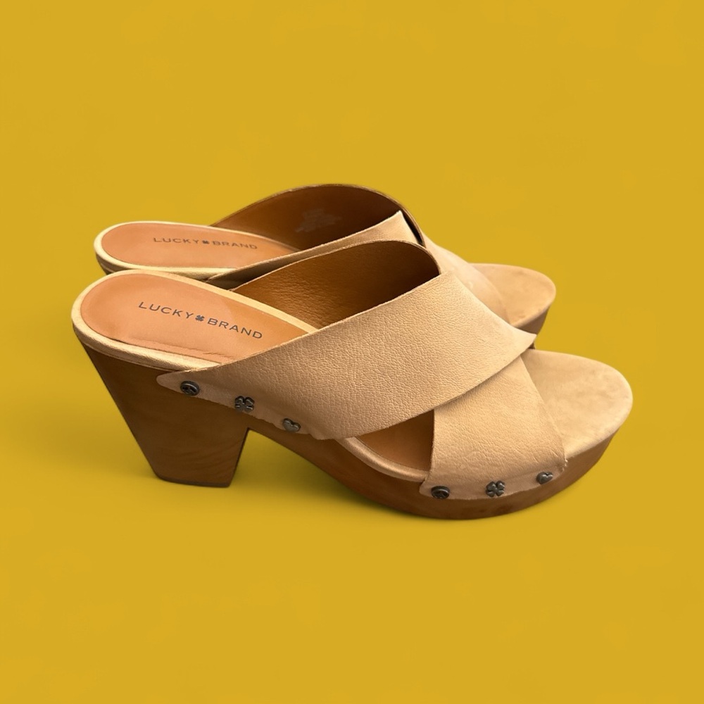 Lucky Brand Beige Wedge Heels